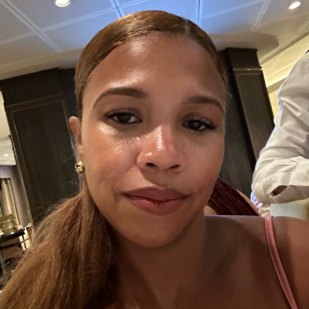 Meet your Posher, Taisha